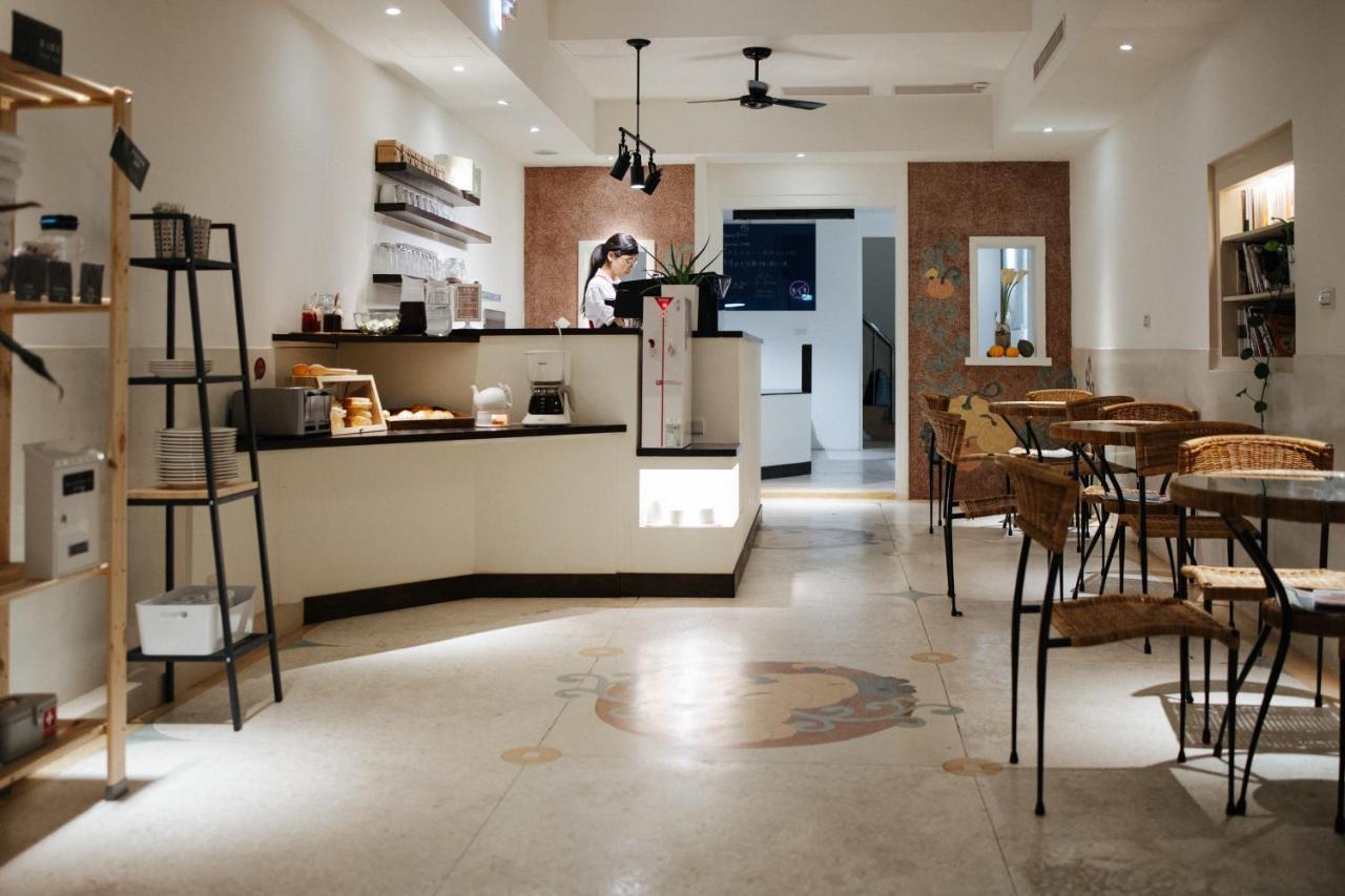 Appartement 阿信輕旅 à Tainan Extérieur photo