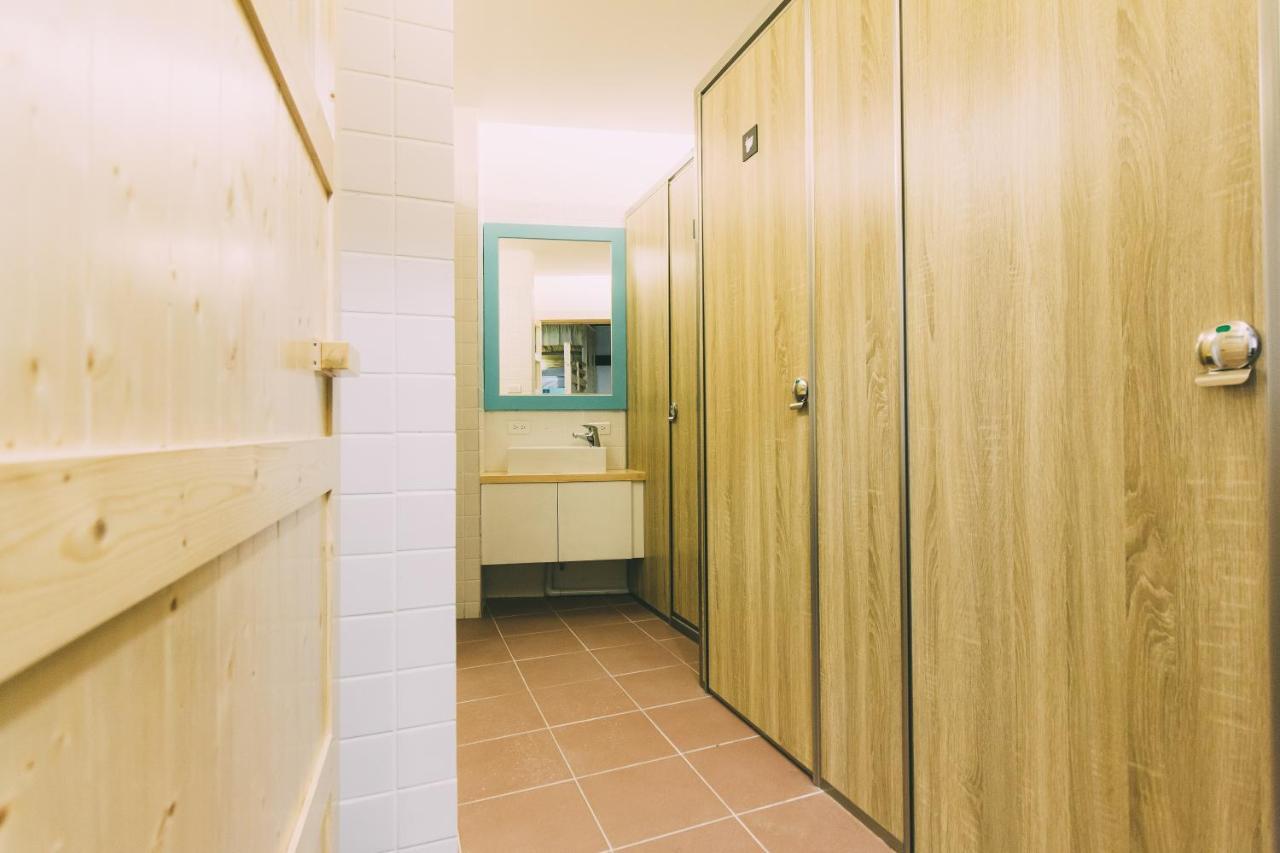 Appartement 阿信輕旅 à Tainan Extérieur photo