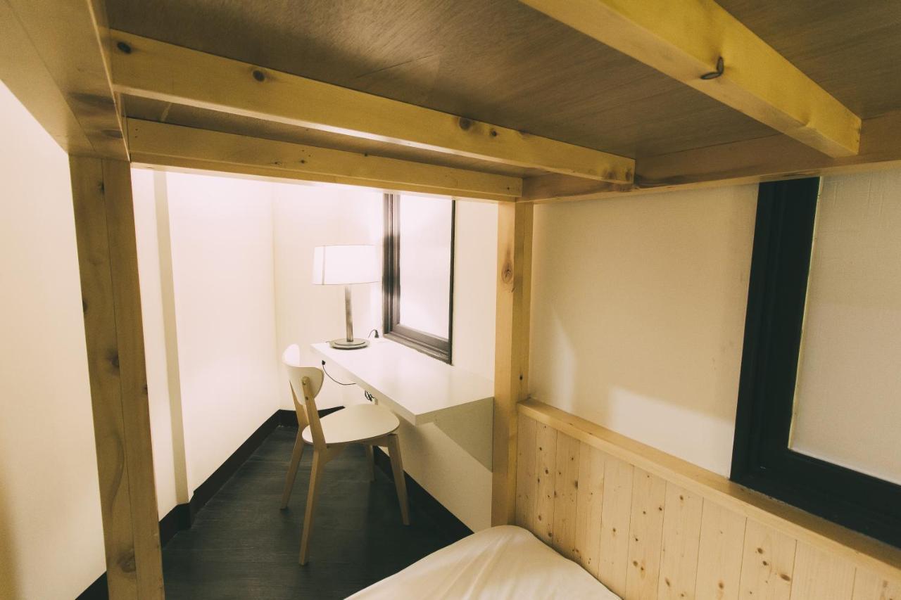 Appartement 阿信輕旅 à Tainan Extérieur photo