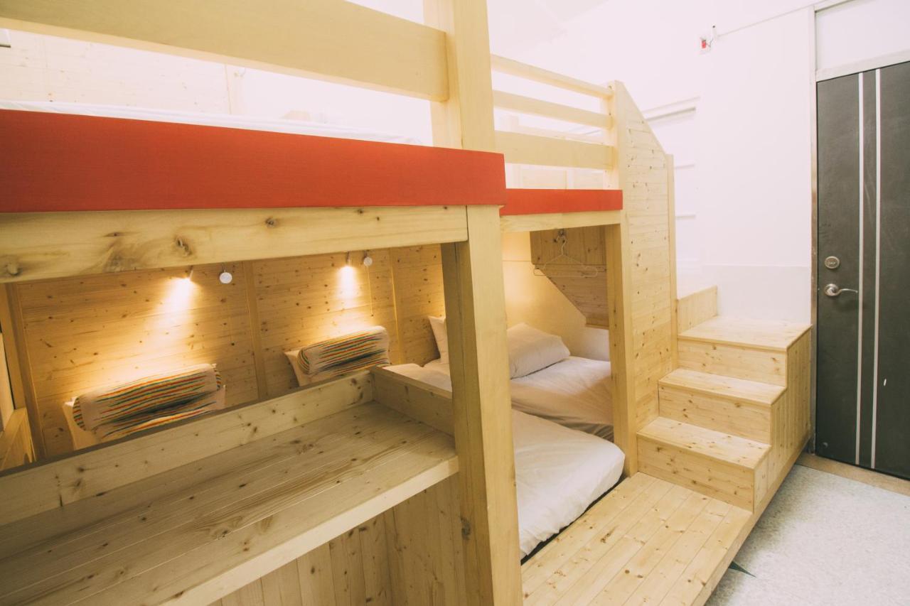Appartement 阿信輕旅 à Tainan Extérieur photo