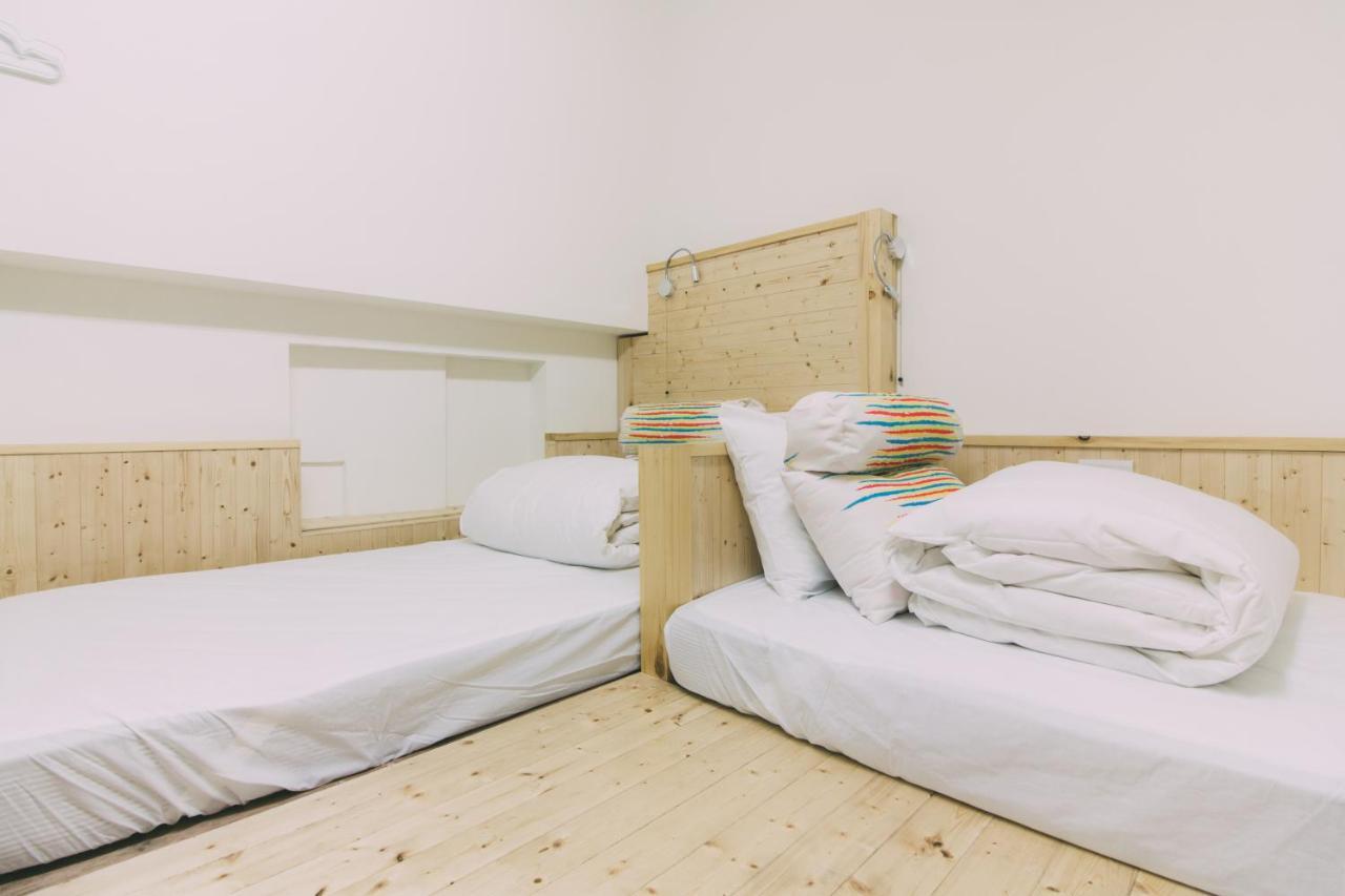 Appartement 阿信輕旅 à Tainan Extérieur photo